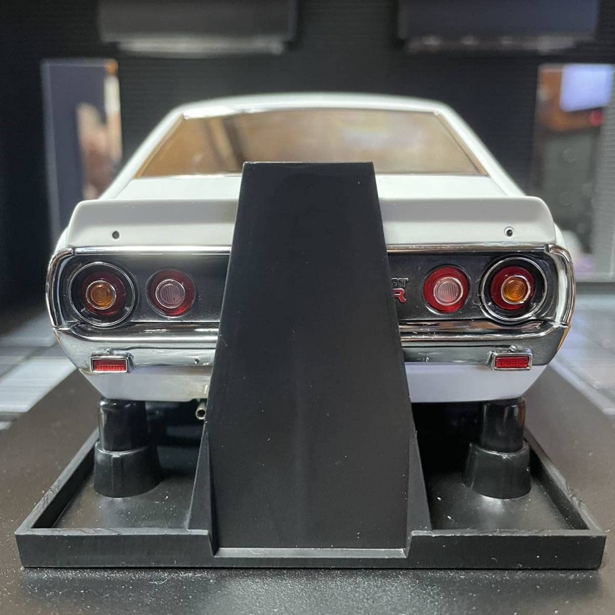 Amazon | 未展示品 京商1/18ニッサンスカイライン2000GT-R/ケンメリR