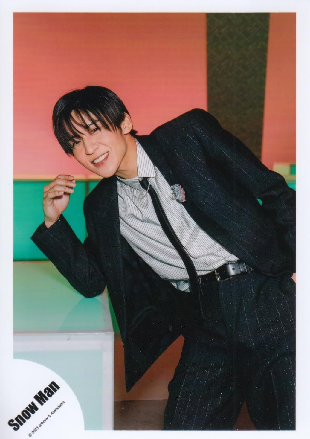 Amazon.co.jp: Snow Man 公式 生 写真（目黒蓮）SM02307 : おもちゃ