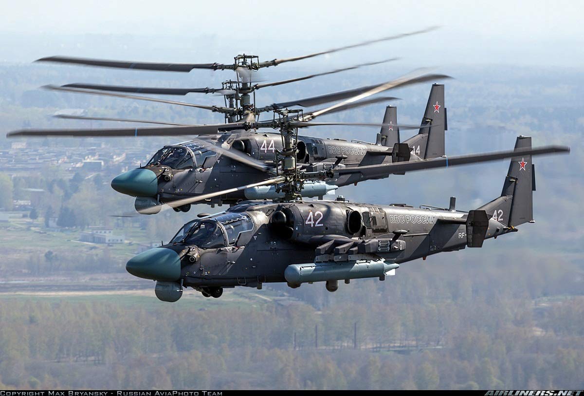 Amazon | Kamov Ka-52 アリゲーターホクムB ロシア攻撃ヘリコプター