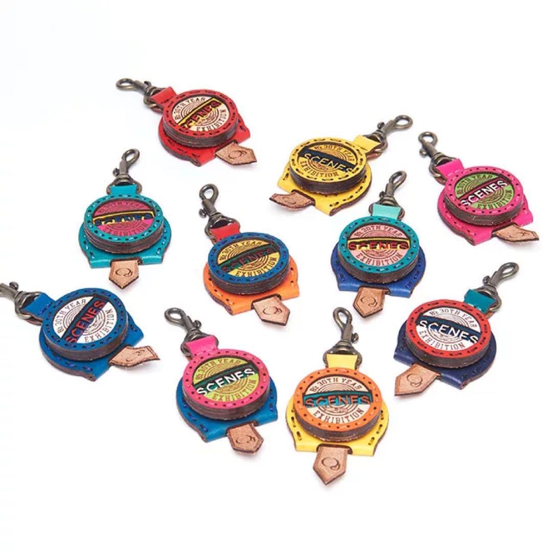 Amazon.co.jp: B'z エキシビション OJAGA DESIGN キーキャップ : おもちゃ