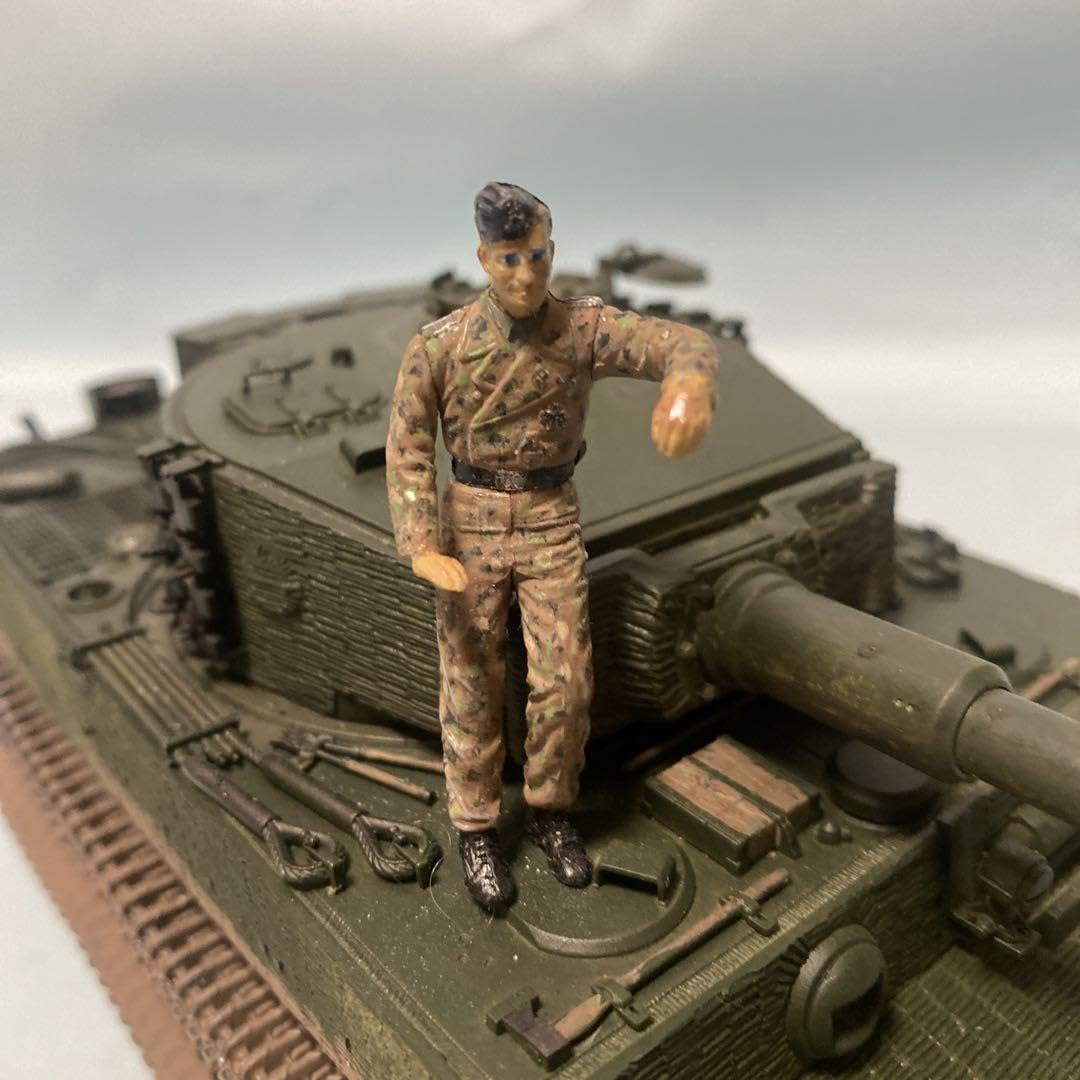 Amazon.co.jp: ドラゴン1 35 ドイツ軍 武装SS戦車兵フィギュア-1 1体