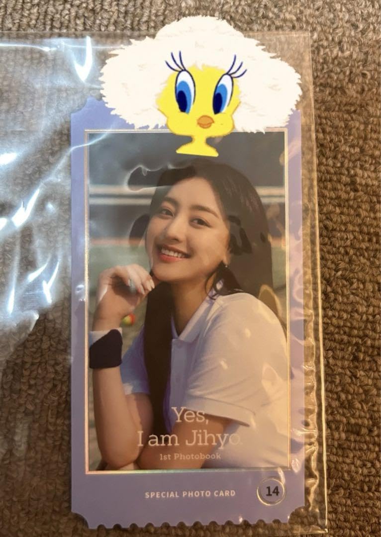 Amazon.co.jp: Twice ジヒョ 直筆サイン Yes,Iam Jihyo : おもちゃ
