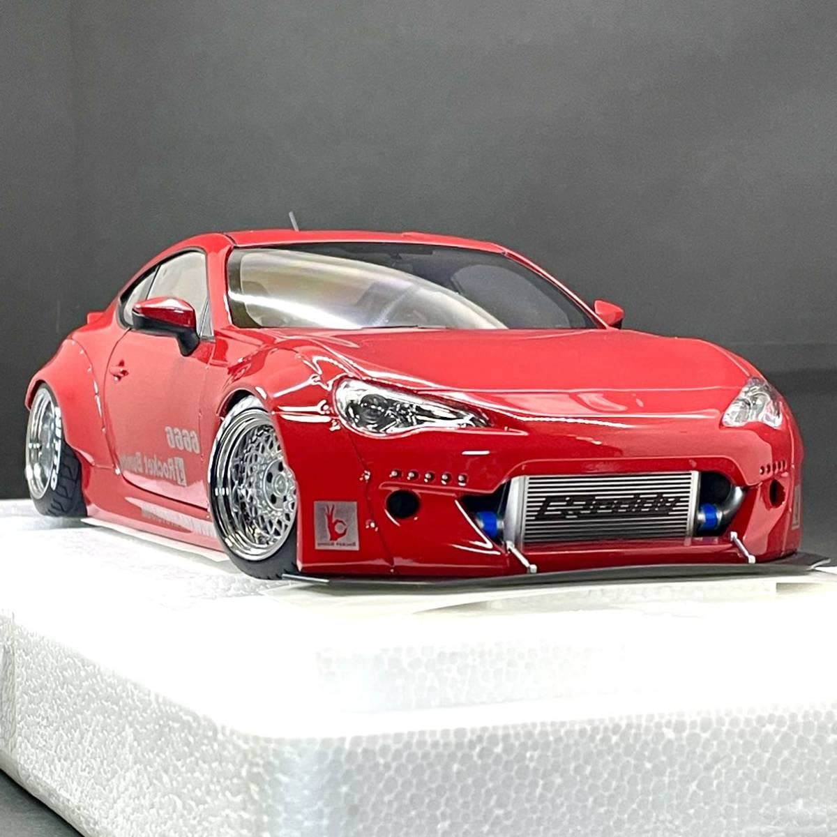 Amazon.co.jp: □オートアート□ロケットバニー トヨタ86□1/18□(RED