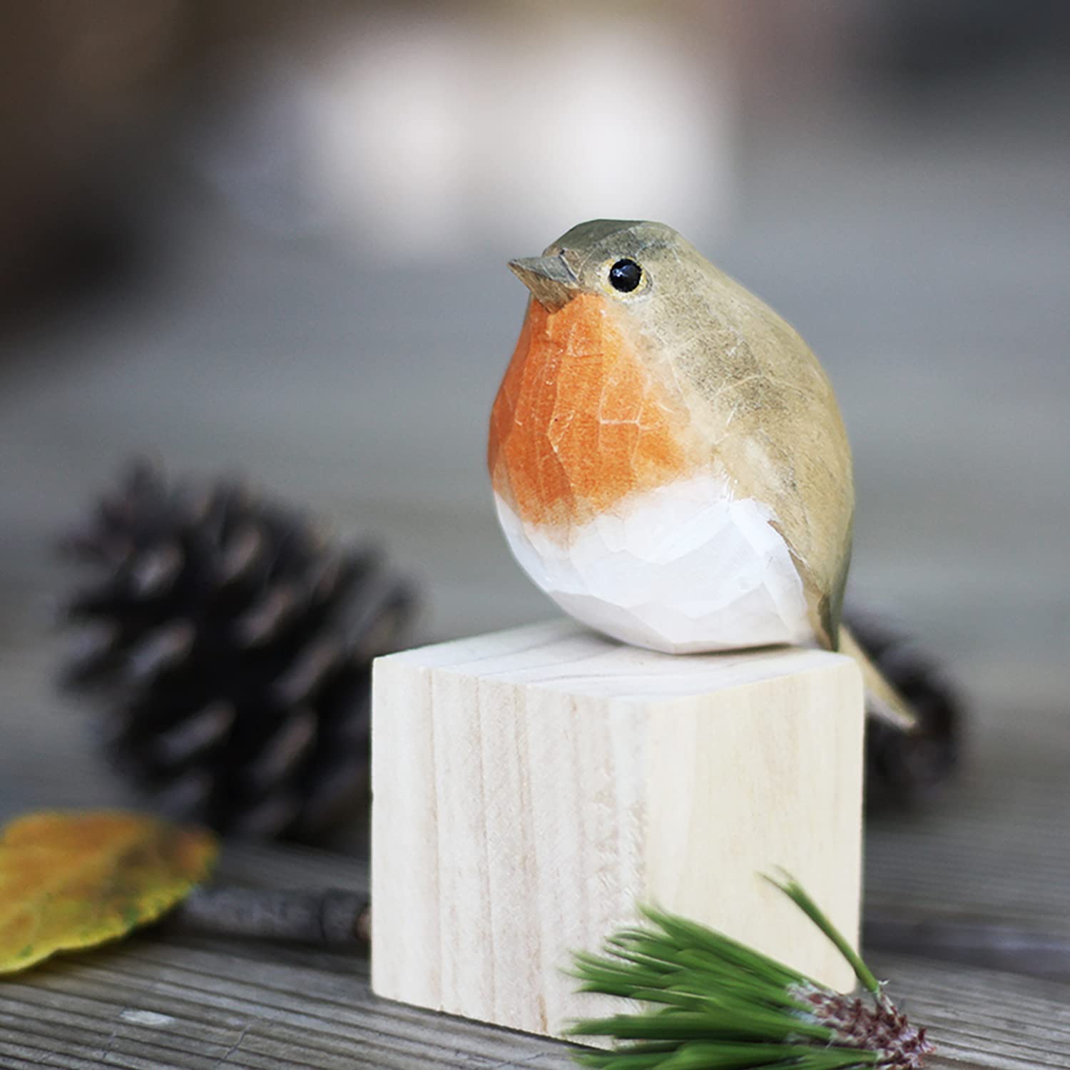 Amazon.co.jp: SKRYARD 北欧 雑貨 置き物 手作り木製彫刻 駒鳥 家の