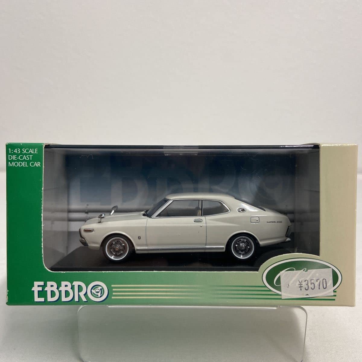 未開封】Nissan Laurel HT (1972) ミニカー 未開封】Nissan Laurel HT