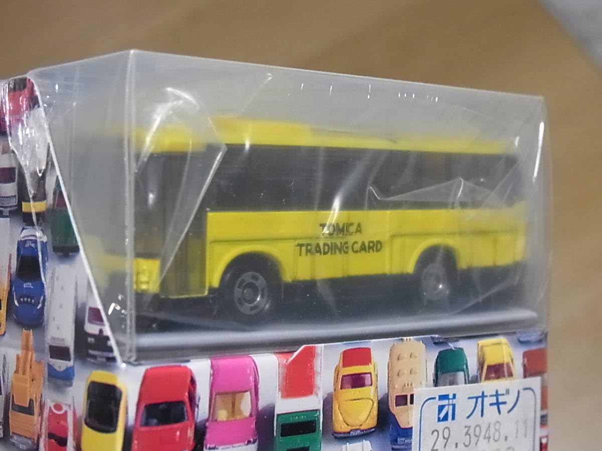 Amazon.co.jp: 奇跡の トミカトレーディングカードBOX 赤 青 黄 3種類