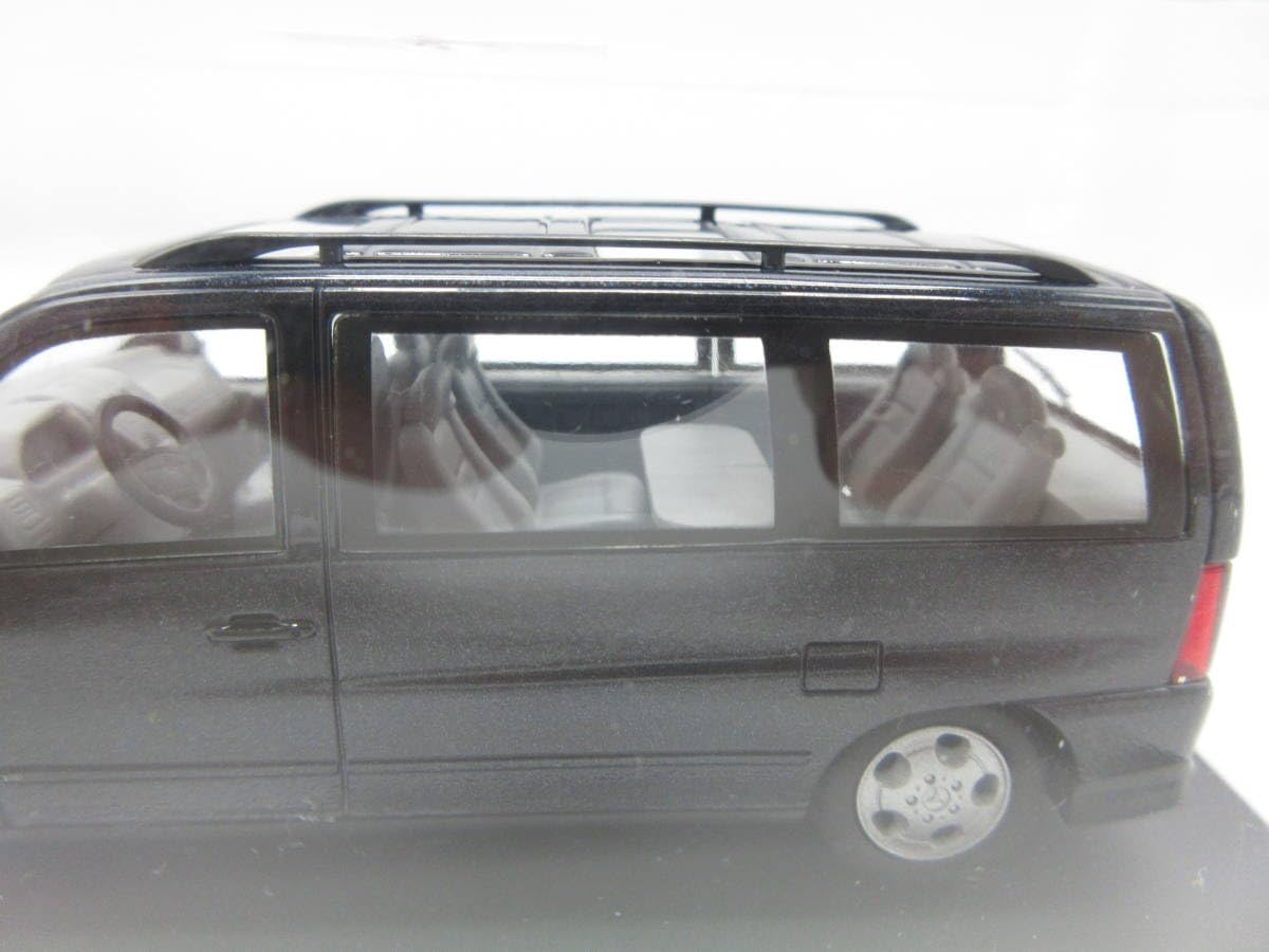 Amazon | 1/43 シュコー メルセデスベンツ Vクラス V230 ミニカー