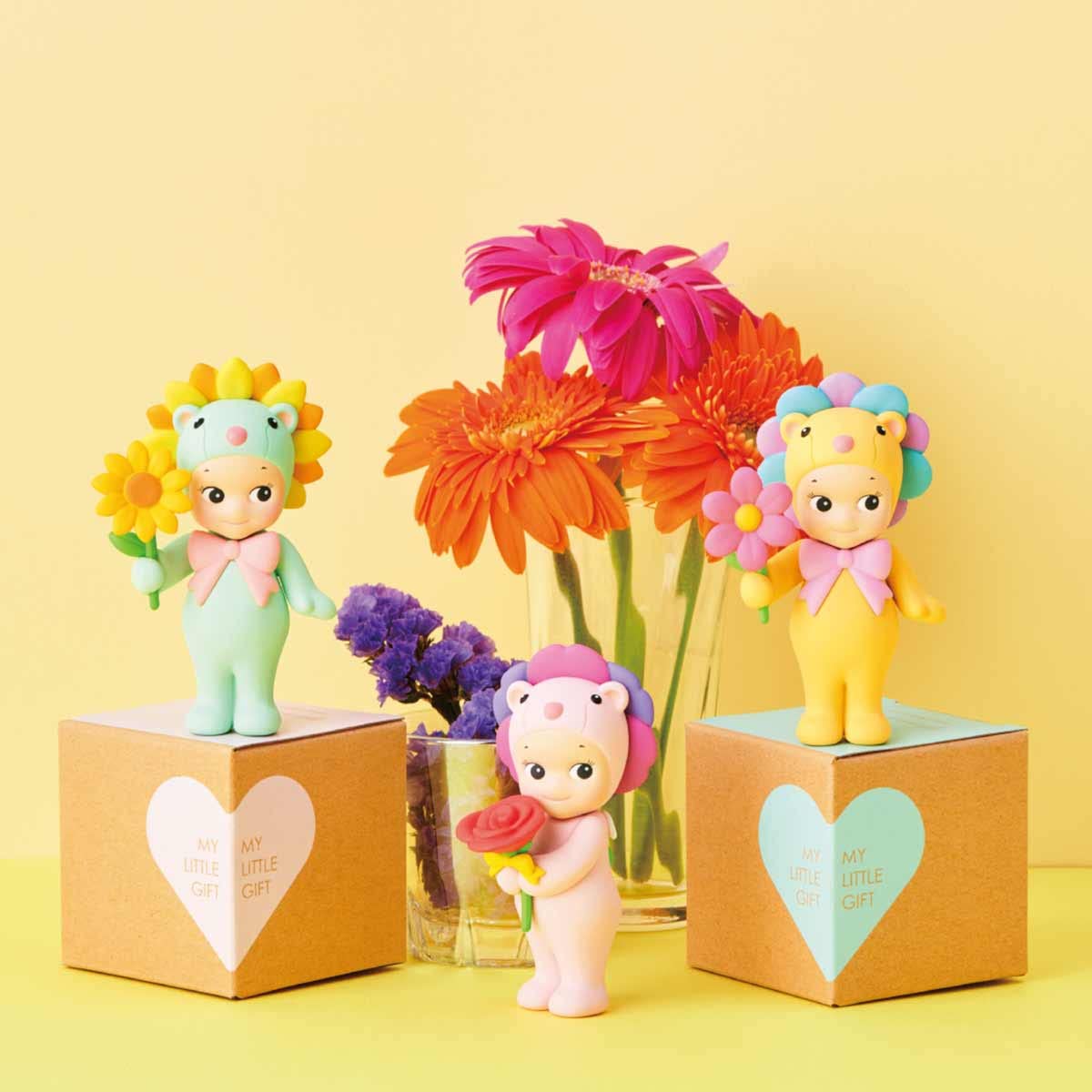 Amazon.com: Sonny Angel Flower Gift - Original Mini Figure