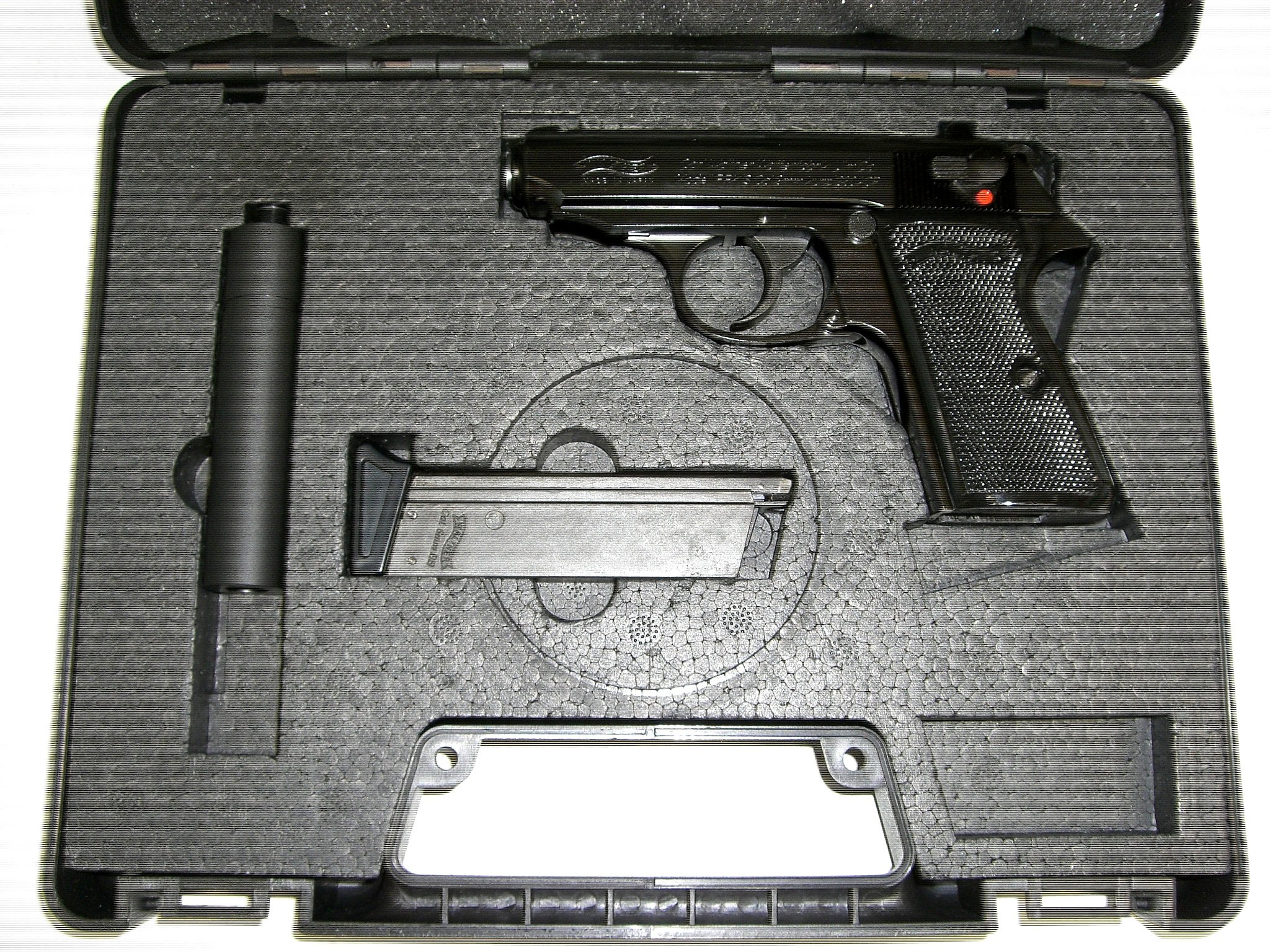 Amazon.co.jp: ワルサーPPK/S 40周年記念限定モデル : スポーツ
