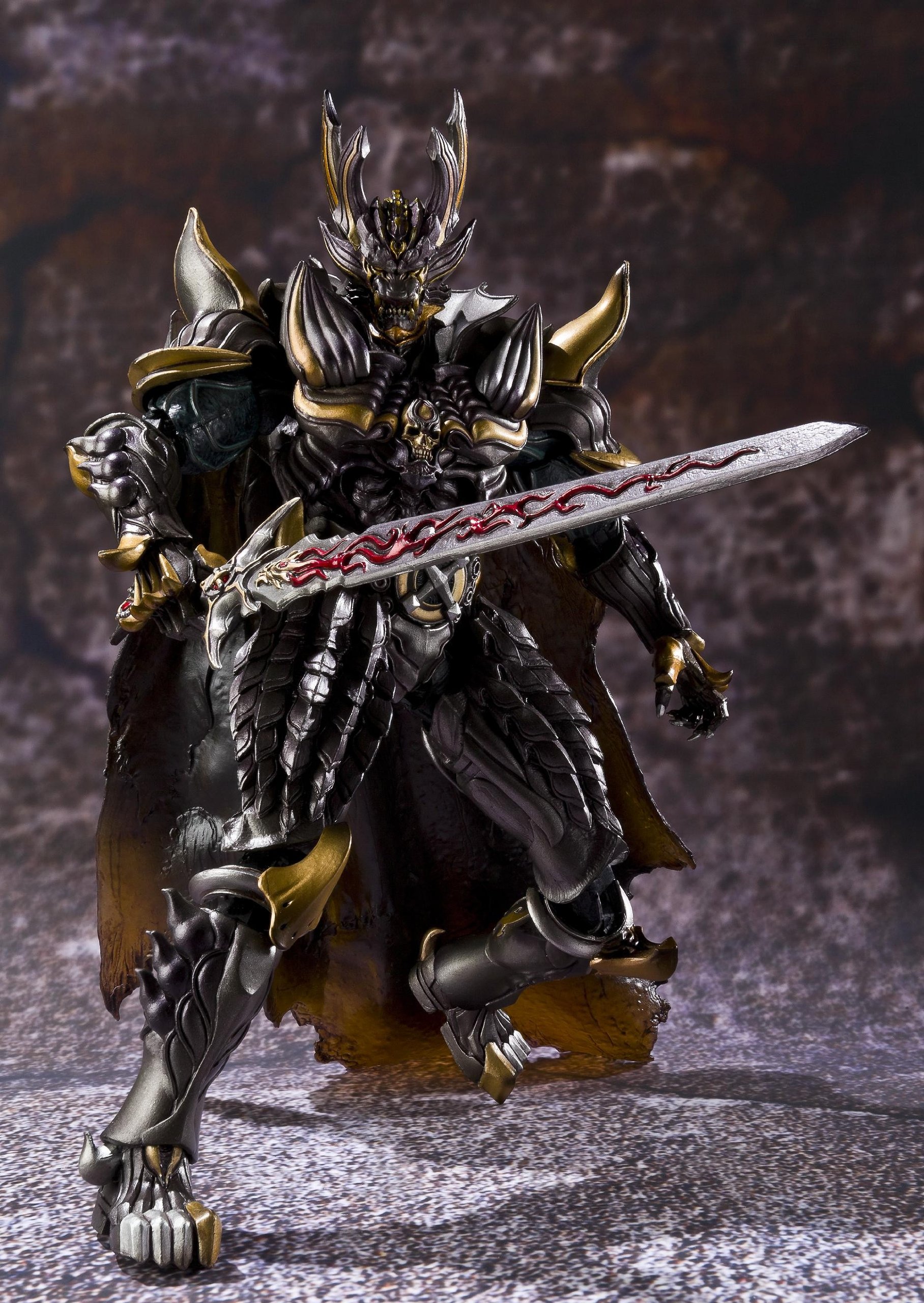 Amazon.co.jp: TAMASHII NATIONS 魔戒可動 暗黒騎士 キバ : おもちゃ