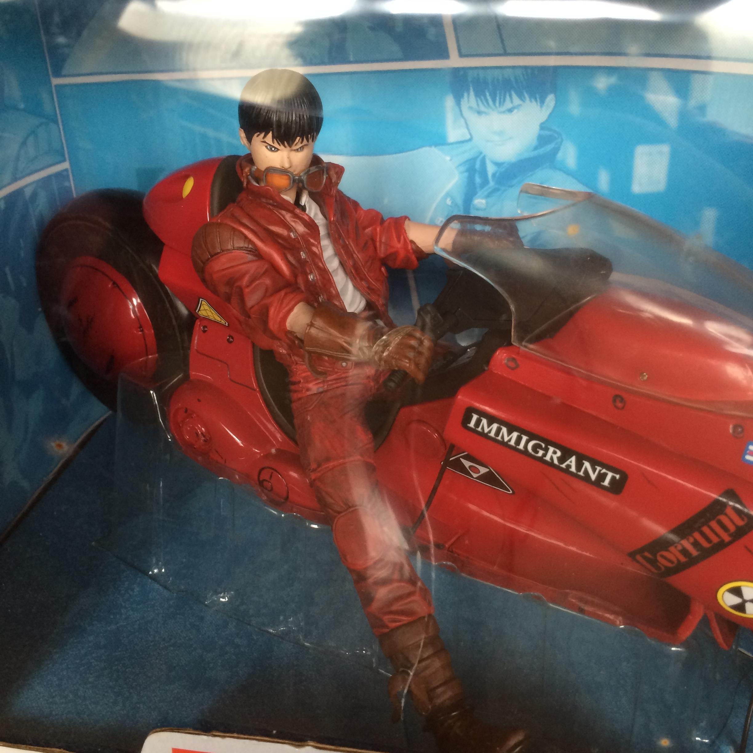 Amazon | マクファーレン AKIRA KANEDA ON MOTORCYCLE PVC製塗装済み
