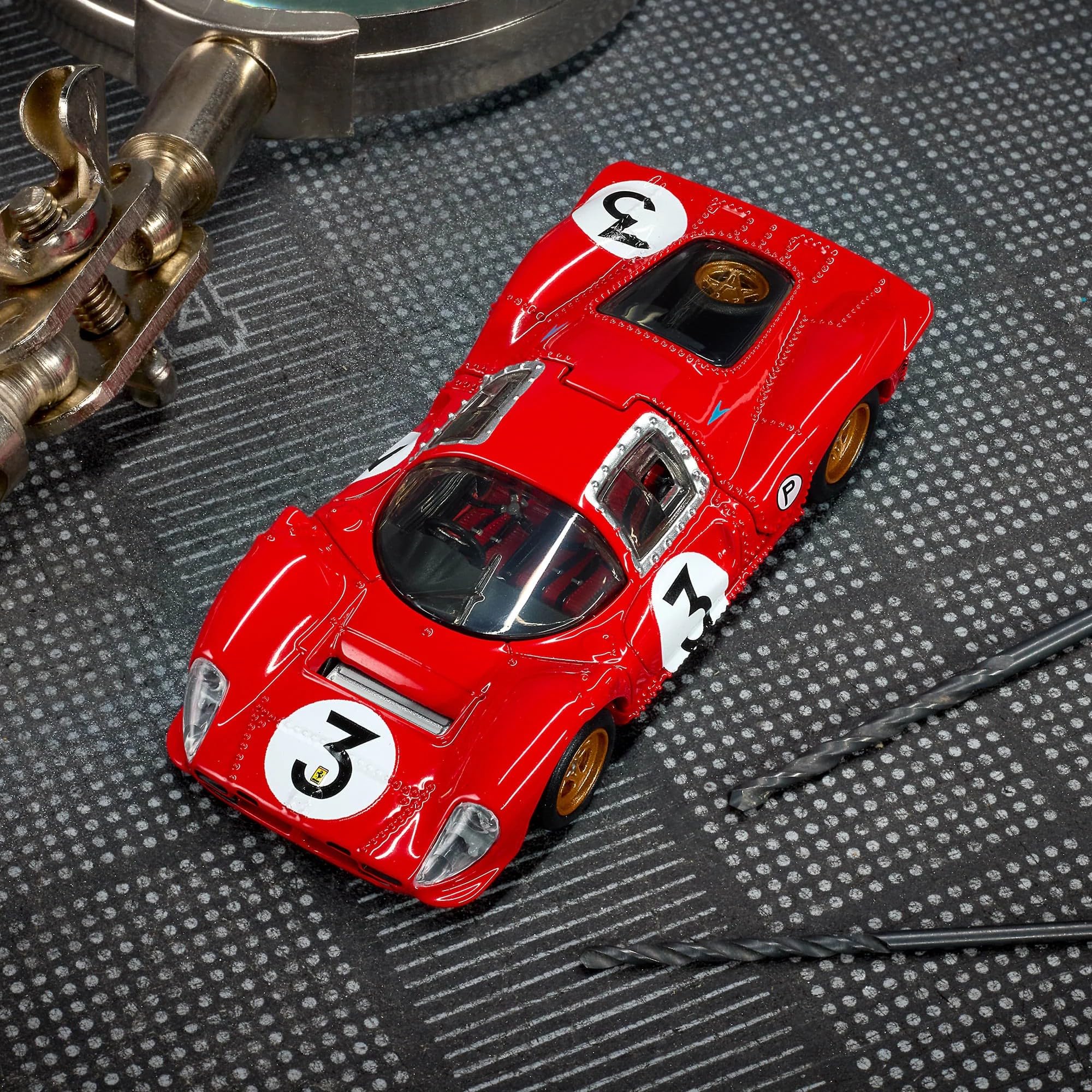 Amazon | Hot Wheels Elite 64 1967 フェラーリ 330 P4 – 1:64スケール