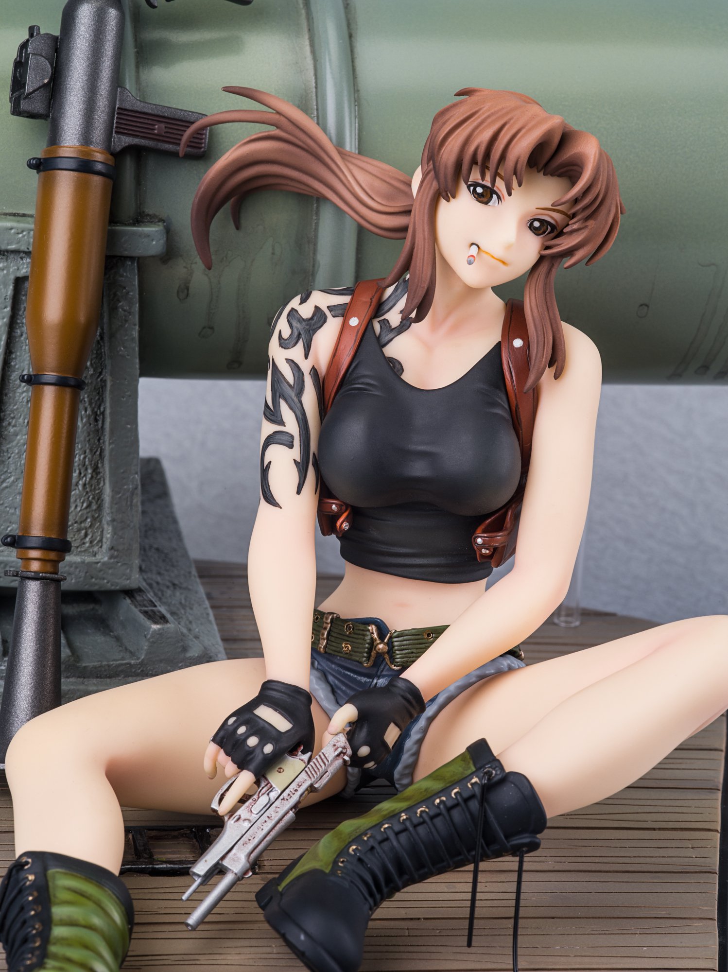 Amazon.co.jp: ブラック ラグーン レヴィ DX版 1/6スケール ポリ