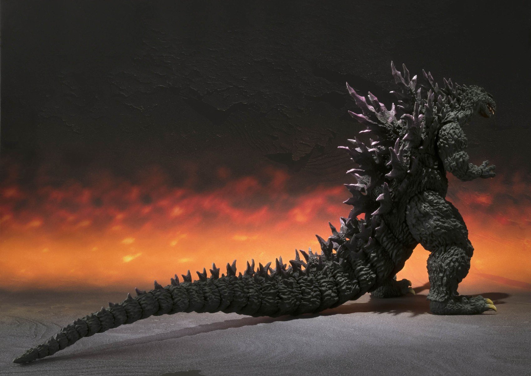 Amazon.co.jp: TAMASHII NATIONS S.H.モンスターアーツ ゴジラ2000