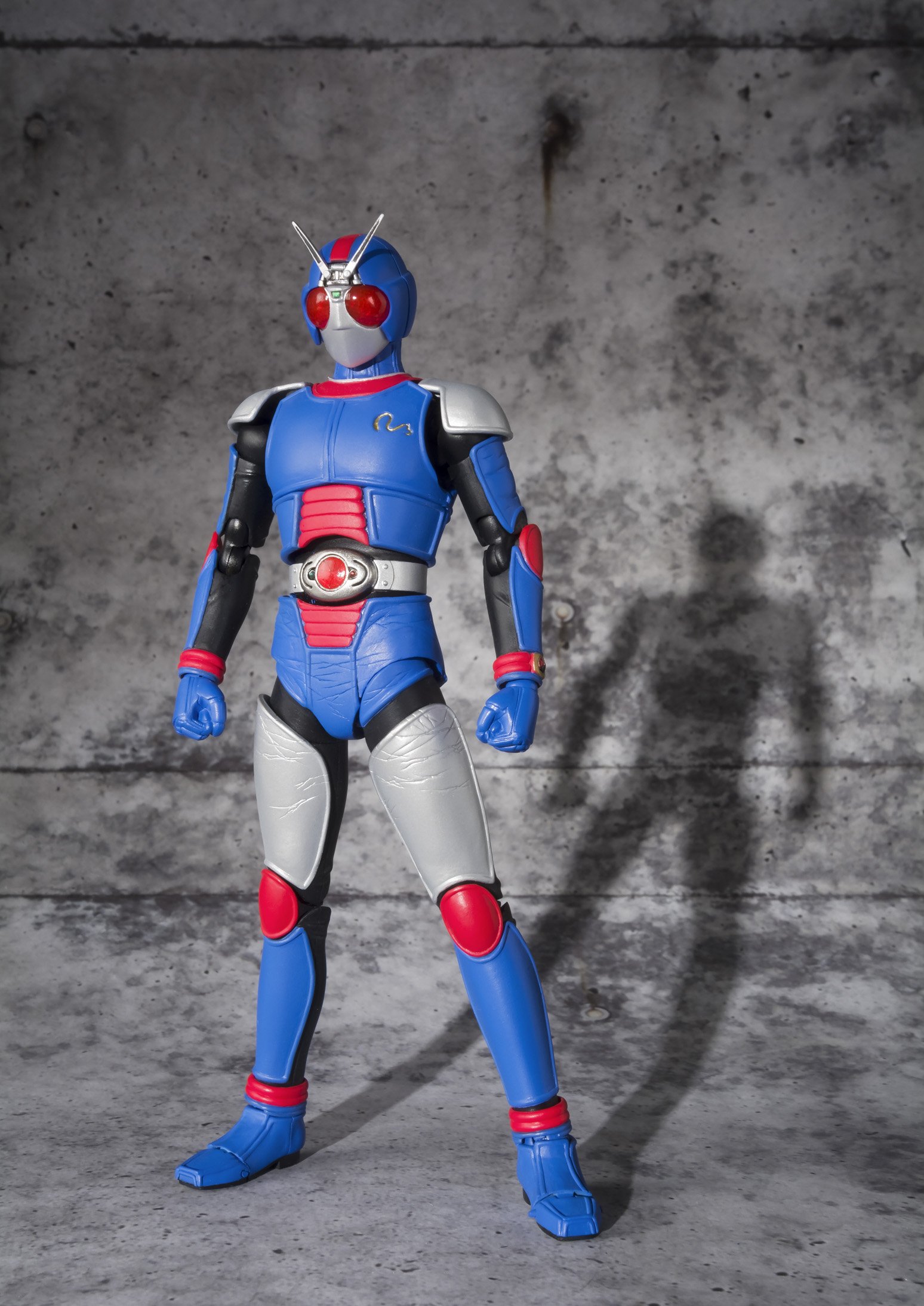 Amazon.co.jp: TAMASHII NATIONS S.H.フィギュアーツ バイオライダー