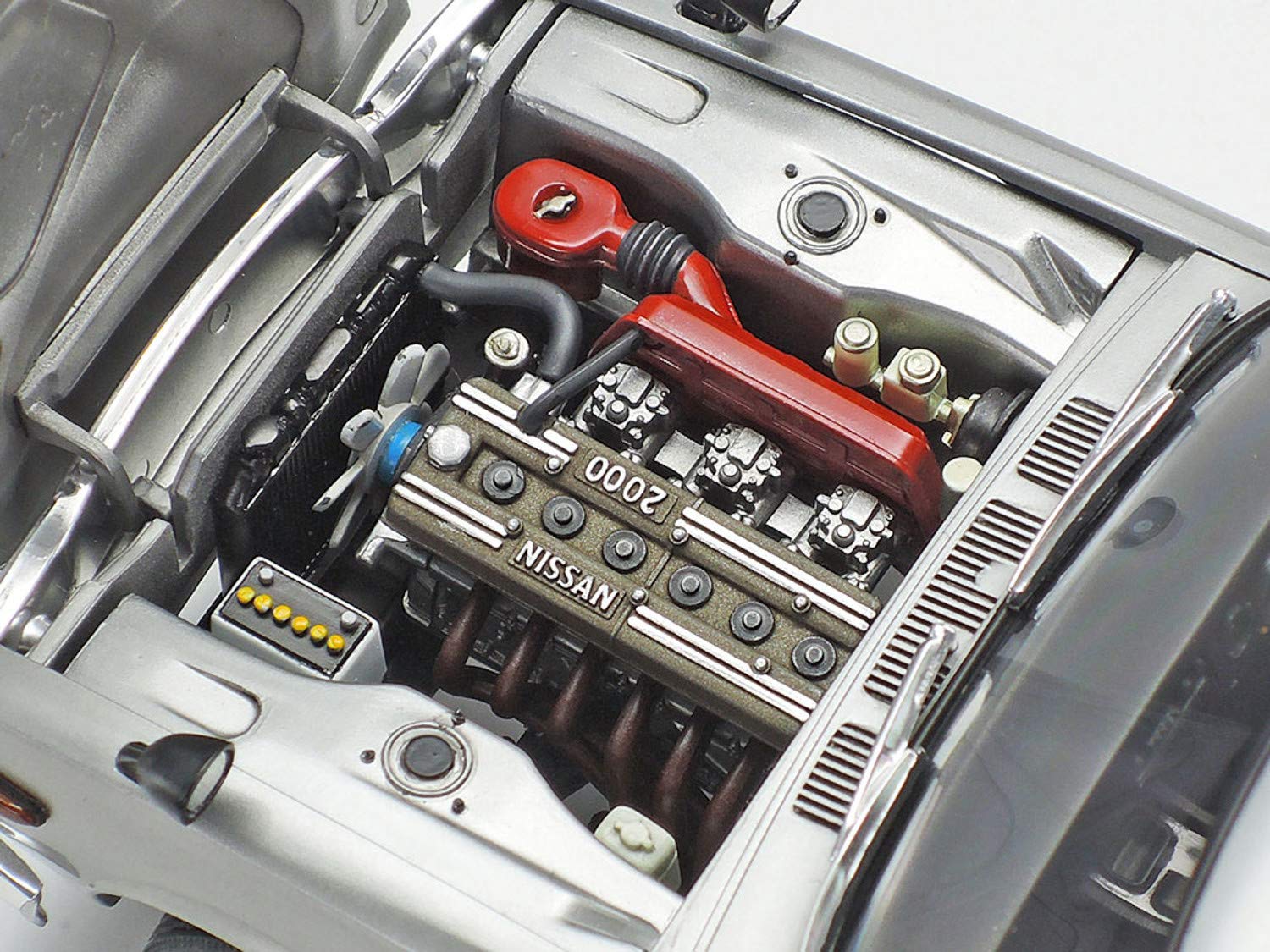 Amazon.com: Tamiya Nissan Skyline 2000 GT-R 1/24 Scale Model Kit