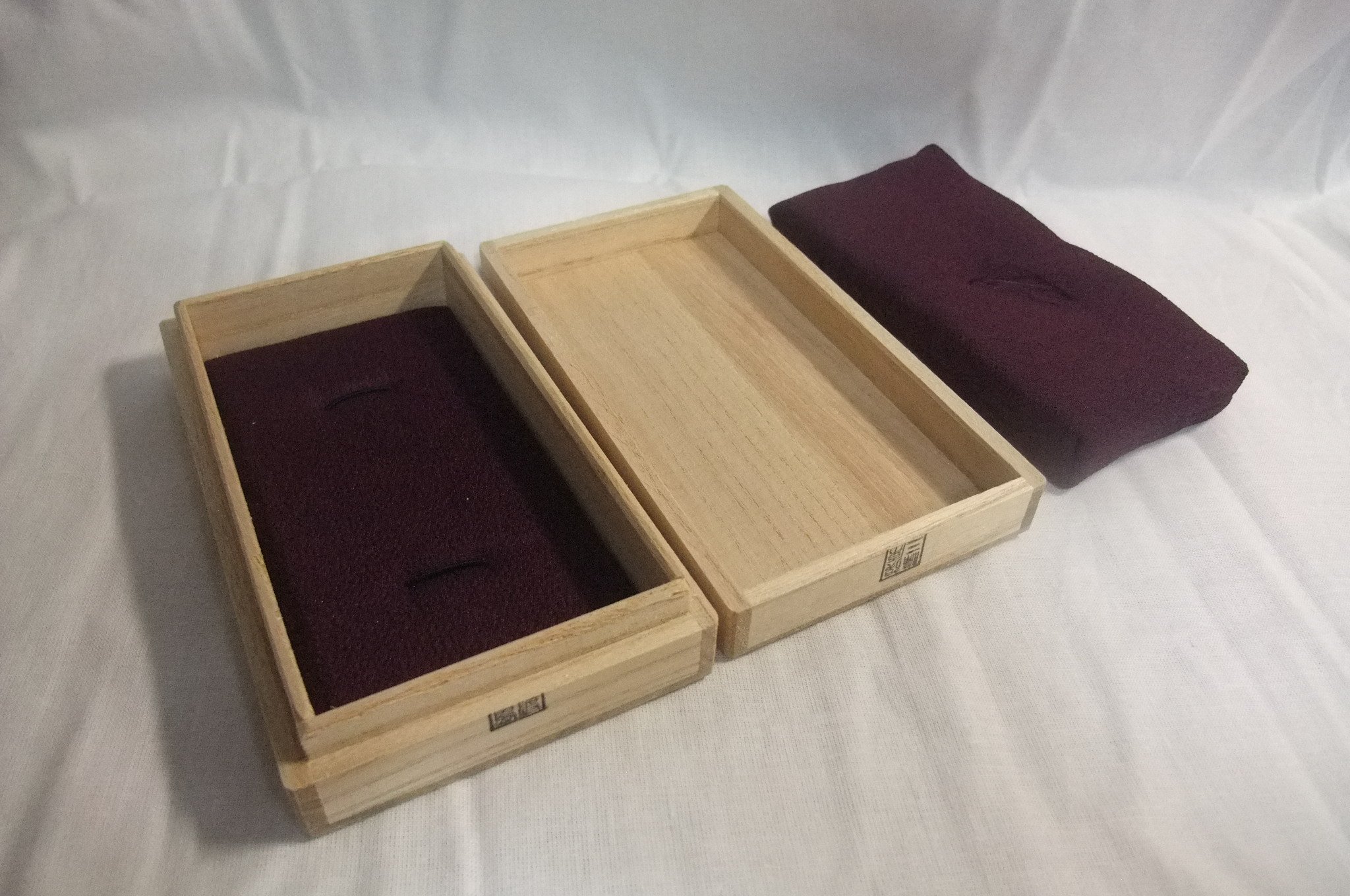 Amazon | 布団附き 紫色目貫箱【刀装具鍔目貫骨董品刀剣日本刀