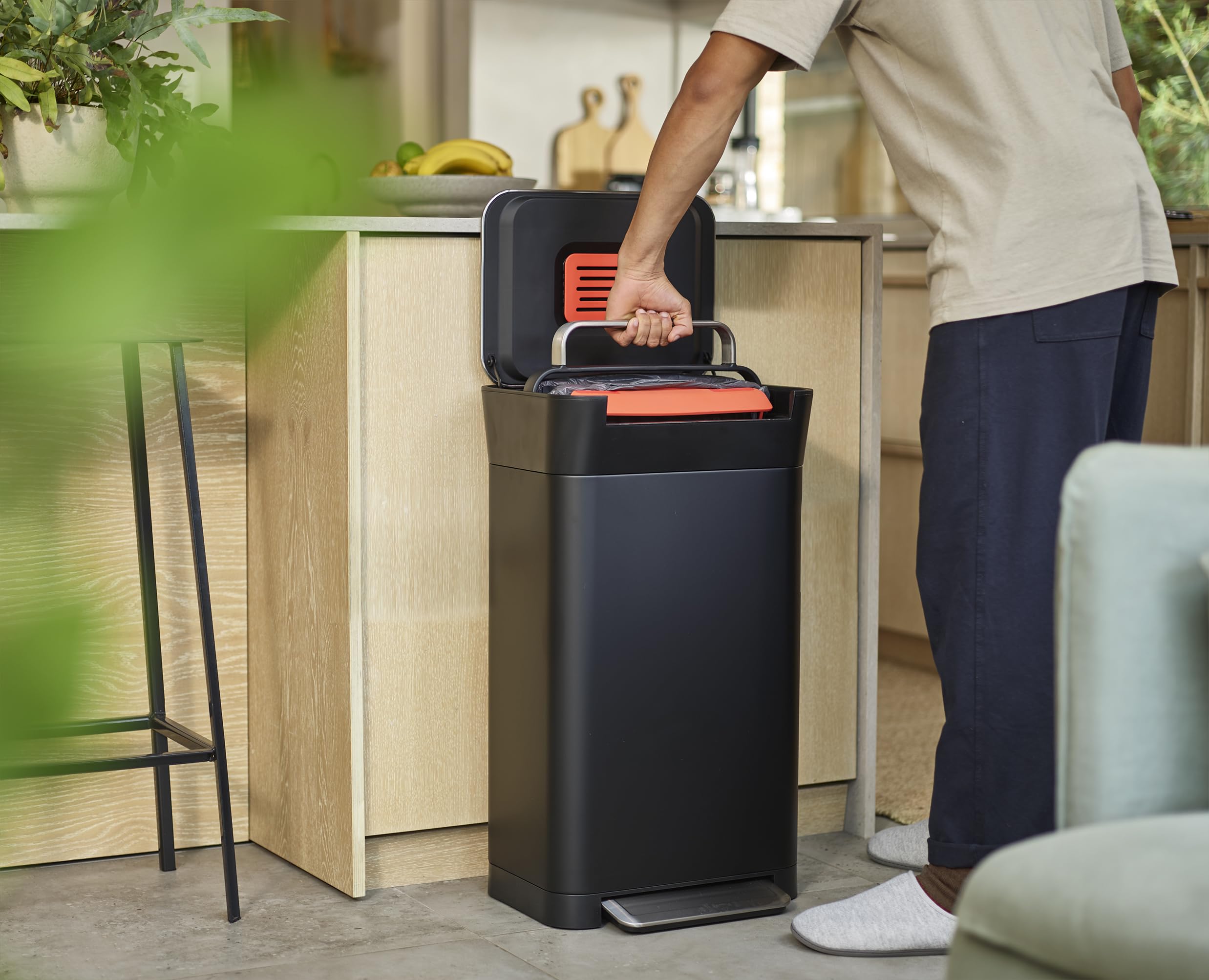 Amazon.com: Joseph Joseph Intelligent Waste Titan Trash Can