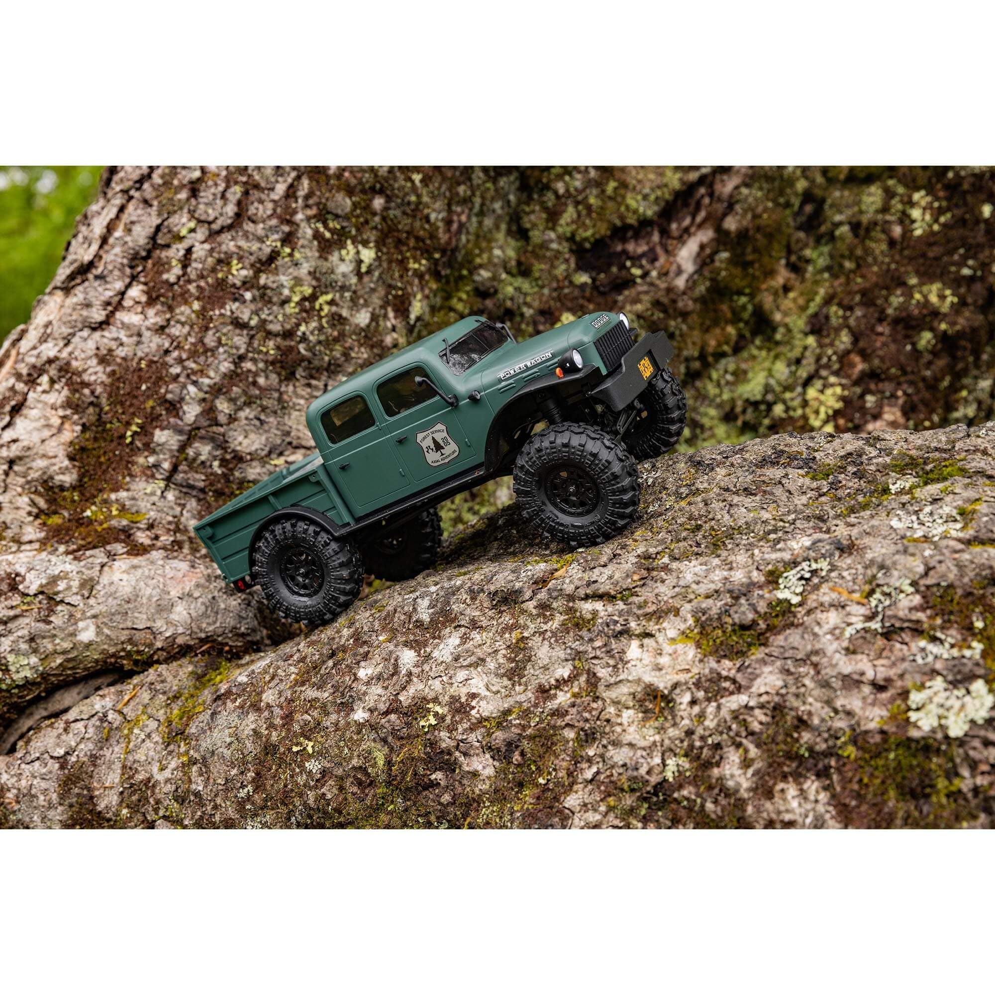 Amazon.co.jp: Axial RCトラック SCX24 40年代 4ドア ダッジパワー