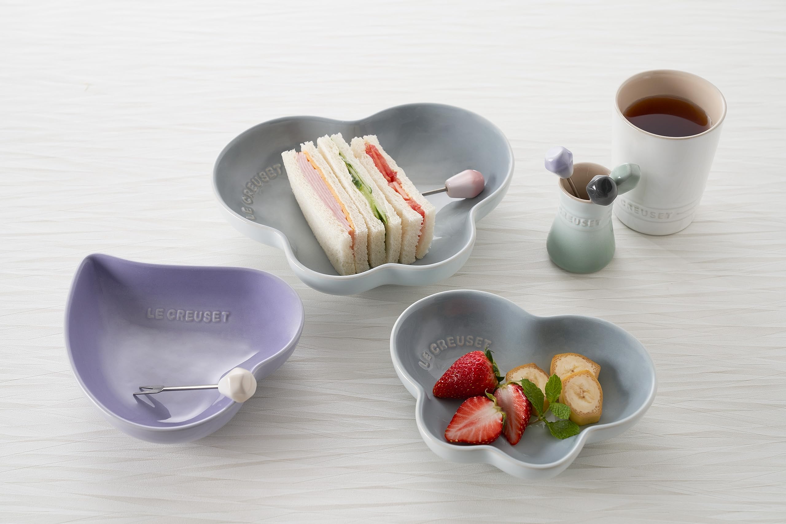 Amazon｜ル・クルーゼ(Le Creuset) スフィア・ハートペタル