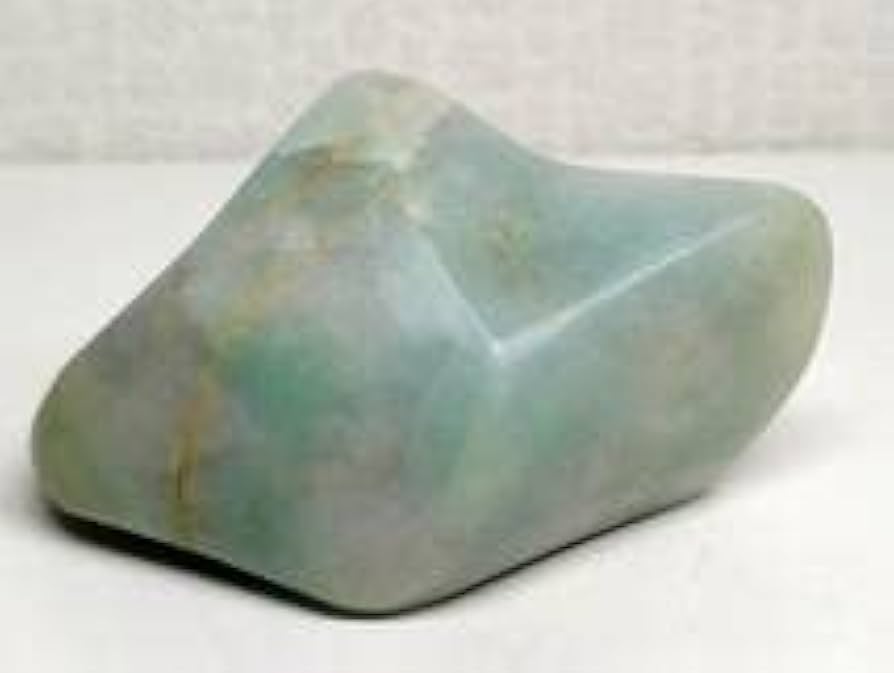 Amazon.co.jp: 宝石質・青緑 53g 翡翠 原石 ヒスイ 鉱物 鑑賞石 糸魚川