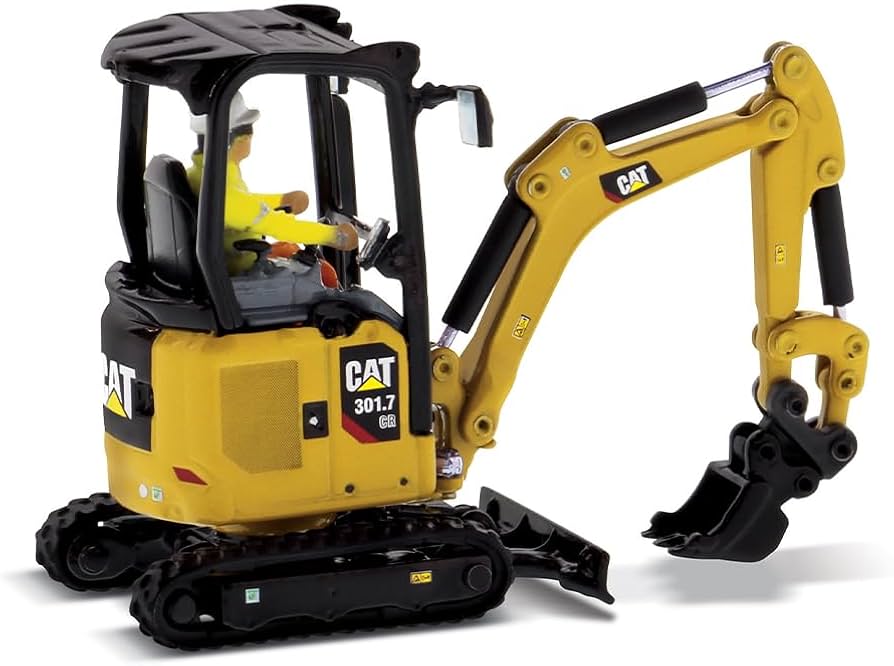 Amazon.com: Diecast Masters CAT Caterpillar 301.7 CR Next
