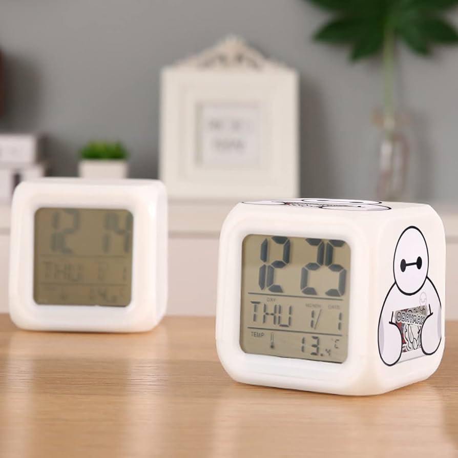 Amazon.co.jp: 目覚まし時計 LEDカラフル ベイマックス 目覚ましライト