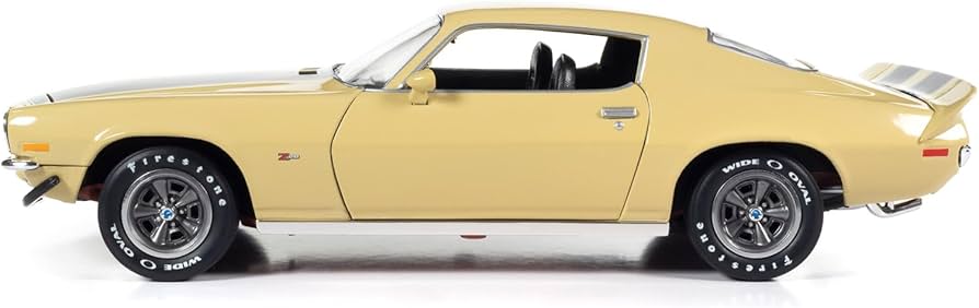 Amazon.co.jp: American Muscle 1972 シボレー カマロ Z/28 RS 1:18