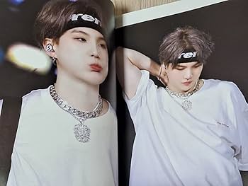Amazon.co.jp: 防弾少年団 BTSシュガ マスター FISTBUMP「BUMP IT