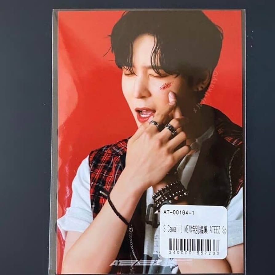Amazon.co.jp: ATEEZ S Cawaii! MEN RED ver. ユノ : おもちゃ