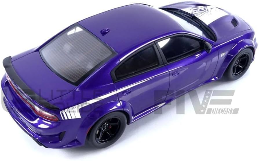 GT Spirit 1/18 GT895 Dodge Charger Super Bee - 2023 Diecast Model