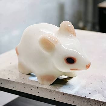 Amazon.co.jp: WitnyStore 小さな耳 白いネズミの置物 - ミニチュア