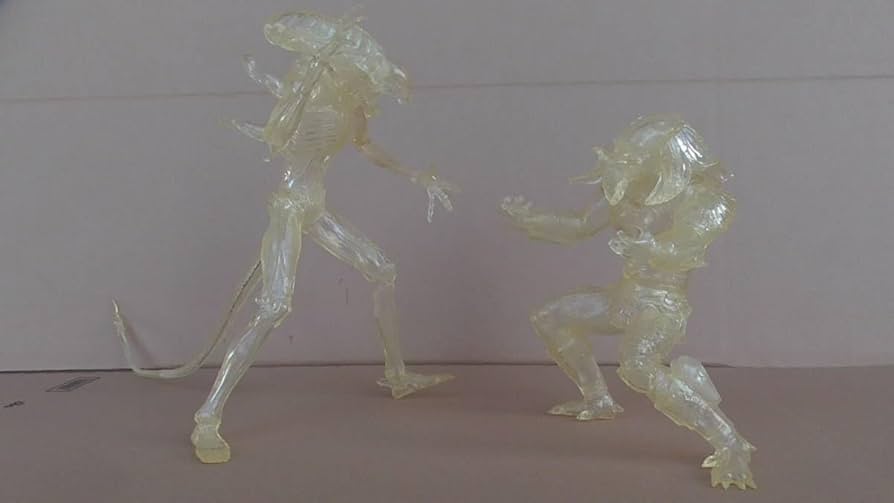 Amazon.co.jp: 着払 エイリアン プレデター 限定クリア 透明 ALIEN VS