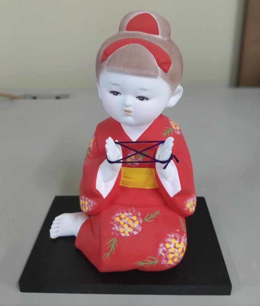 Amazon | 博多人形 女の子 台座付き | 博多人形 | おもちゃ