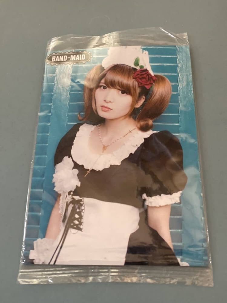 Amazon.co.jp: 絶版 BAND-MAID 小鳩ミク インディーズ時代の生写真その