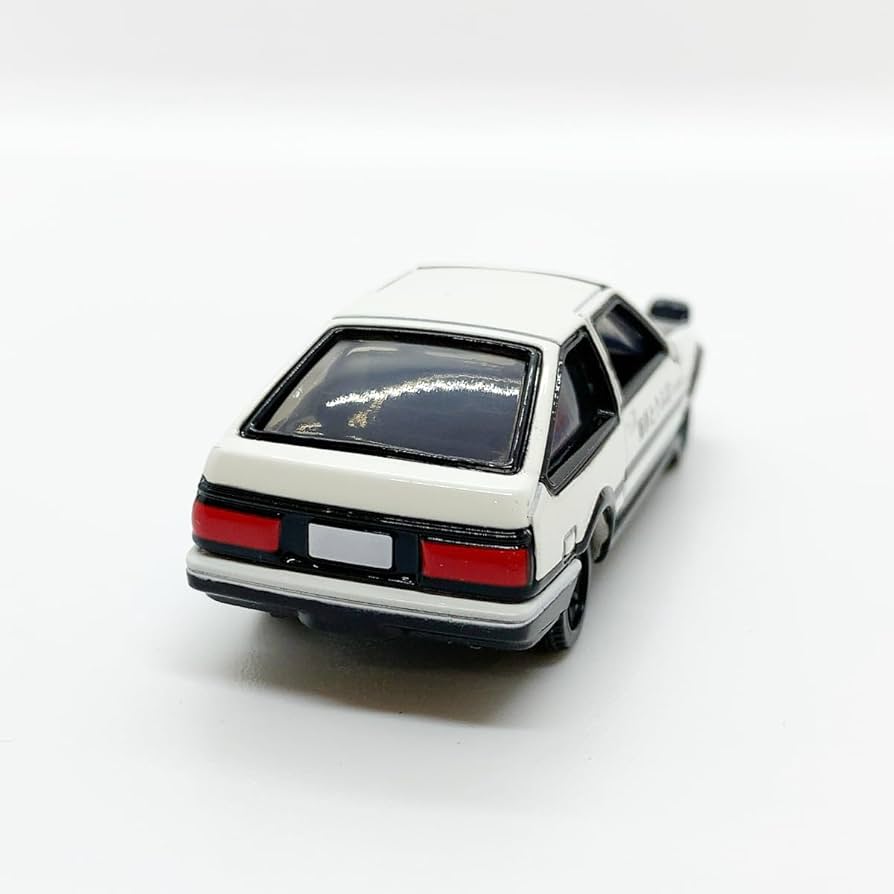 Amazon.co.jp: 【廃番モデル】ドリームトミカ 145 頭文字D AE86 トレノ