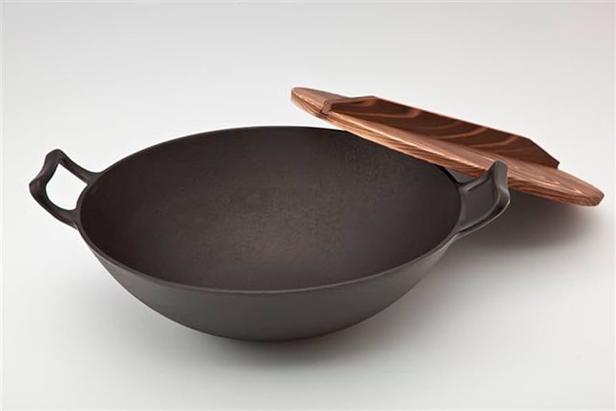 Amazon.co.jp: 池永鉄工(Ikenaga Iron Works) 新中華鍋 36cm 南部鉄器