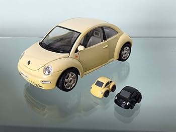 Amazon | フォルクスワーゲン かわいいビートル ミニカーセット 1/24と
