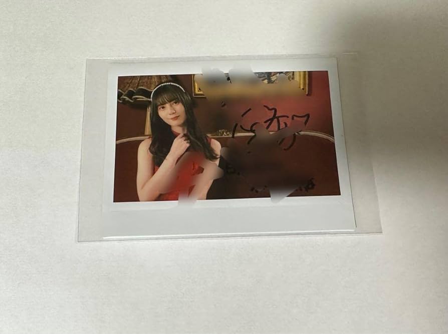 Amazon.co.jp: 日向坂46 小坂菜緒 直筆サイン入りチェキ ユニエア