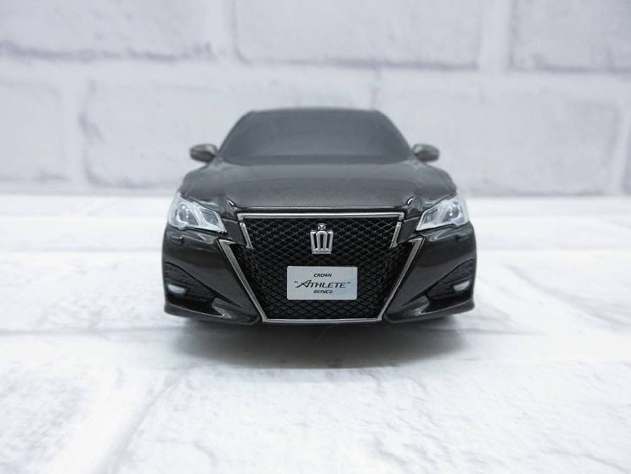 Amazon | ミニカー 1/30 トヨタ クラウンアスリート 210系 後期 ダーク