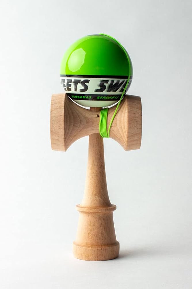 Amazon | Sweets Kendamas けん玉 SWEETS STARTER 緑 | けん玉 | おもちゃ