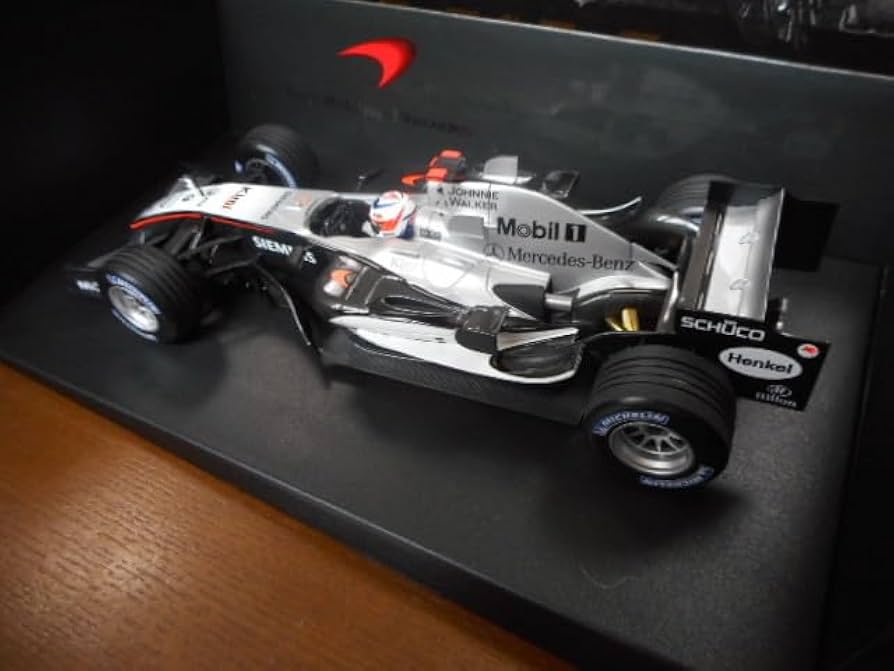 Amazon.co.jp: 1/18 ミニチャンプス マクラーレン メルセデス MP4-20
