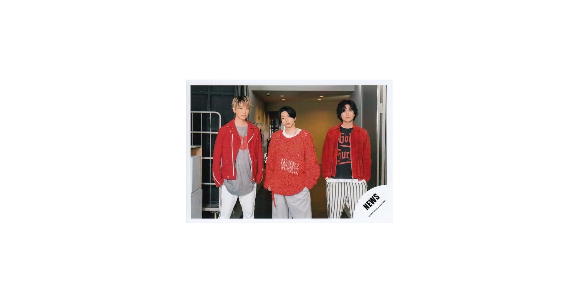 Amazon.co.jp: NEWS 公式生写真 （集合）NA00726 : おもちゃ