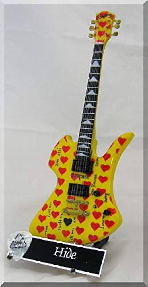 Amazon | X- Japan HIDE ギターピック付きミニチュアギター Fernandes
