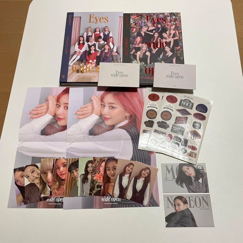 Amazon.co.jp: TWICE Eyes wide open アルバム トレカ.付属品付き : ホビー