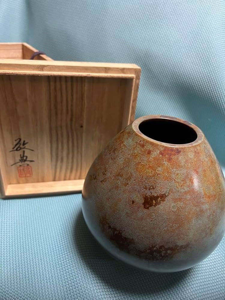 Amazon.co.jp: 人間国宝 高橋敬典作 銅製 花瓶 在印華道高145mm共箱付