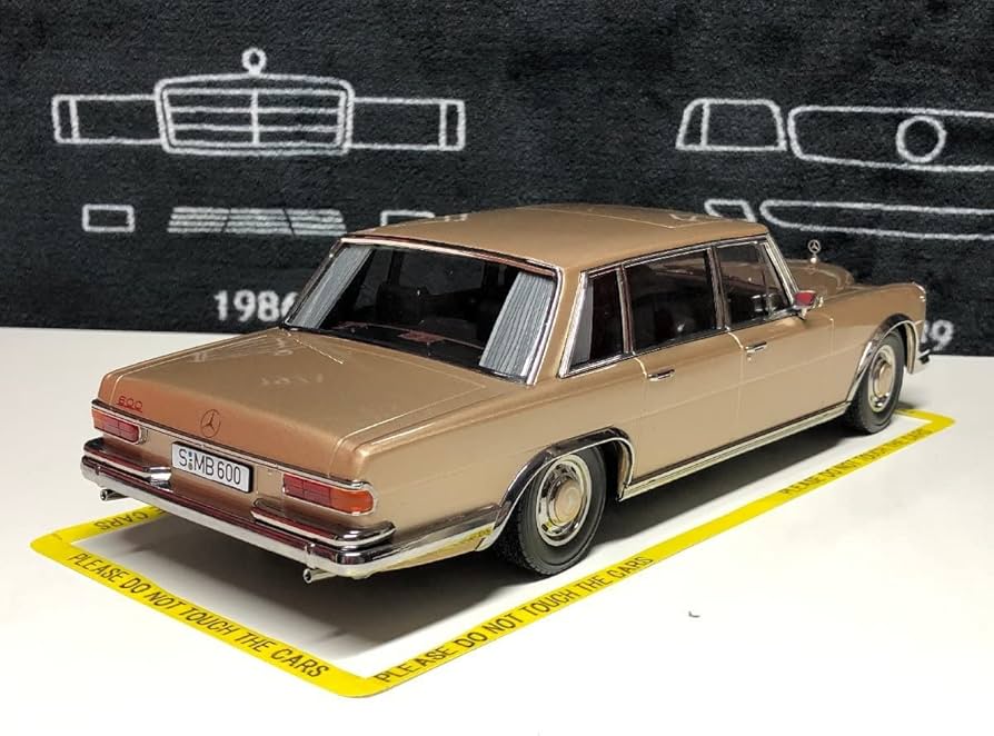 Amazon | KK scale 1/18 Mercedes Benz 600 SWB W100 1963 ゴールド