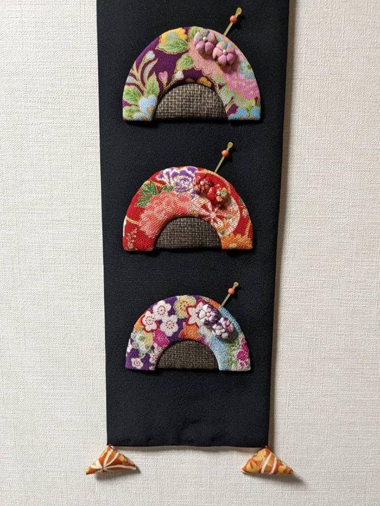 Amazon.co.jp: 和古布 縮緬 押し絵 櫛かんざしタペストリー : ホーム