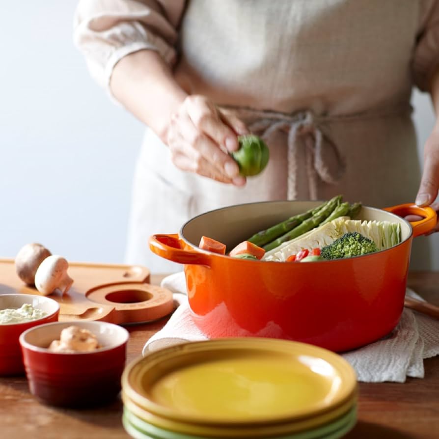 Amazon.co.jp: ル・クルーゼ(Le Creuset) 鋳物 ホーロー 鍋 ココット