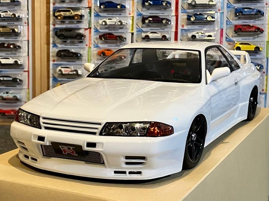 Amazon.co.jp: タミヤラジコンRC日産スカイラインGTR塗装済